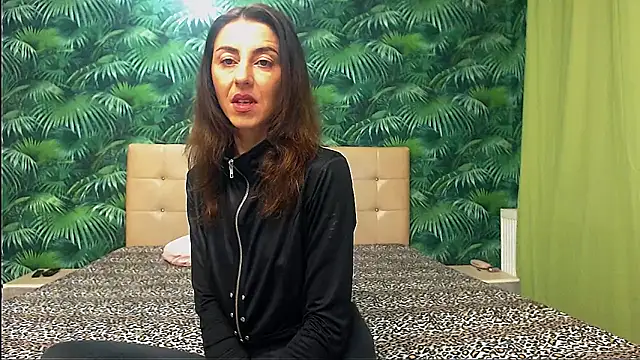 Snapshot of Stella_John chatting on 01-21-25, 03:59 Stella John online show from 01-21-25, 03:59