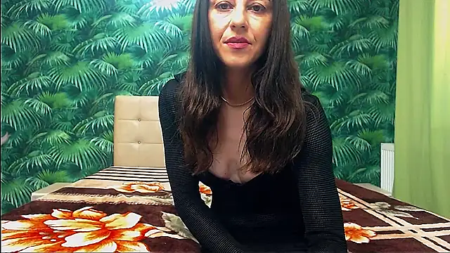 Stella John online show from 11-24-25, 06:02