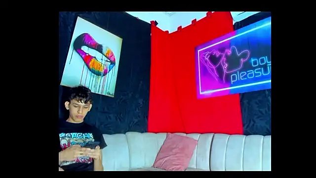 Pleasure boys hot online show from 01-10-26, 07:31