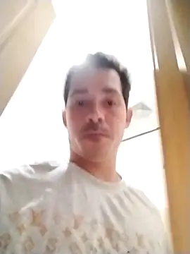 Lukas-thiago online show from 12-22-25, 07:41