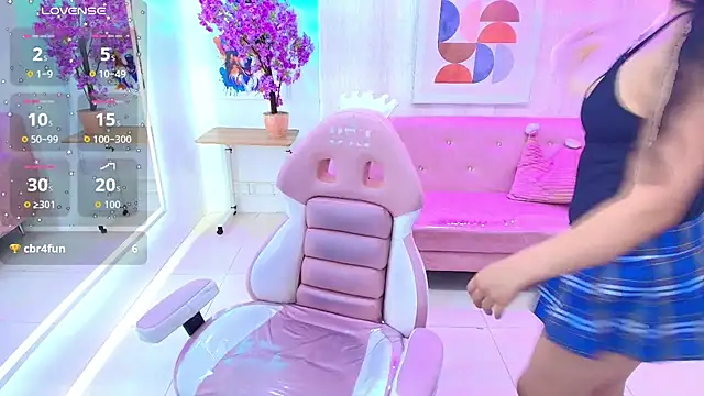 Snapshot of Charlotte_milleers chatting on 01-07-26, 03:55 Charlotte milleers online show from 01-07-26, 03:55