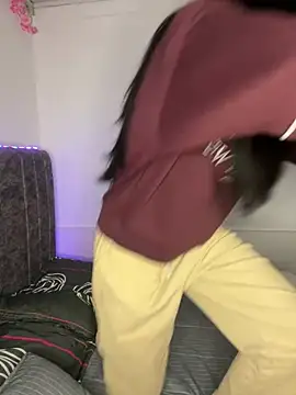 junorise23 online show from 04-19-26, 04:46