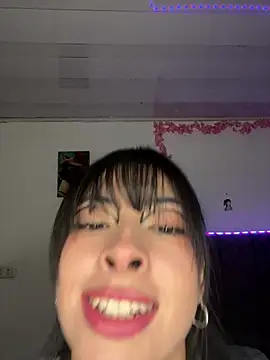 Snapshot of junorise23 chatting on 06-02-26, 04:45 junorise23 online show from 06-02-26, 04:45