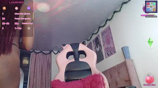 Snapshot of violett_brown9 chatting on 04-25-26, 04:37 violett brown9 online show from 04-25-26, 04:37
