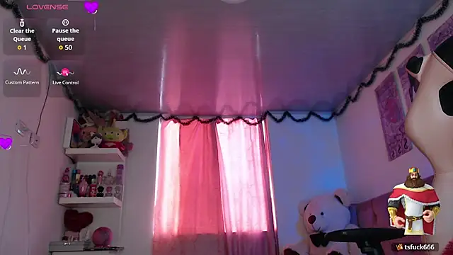 Snapshot of violett_brown9 chatting on 06-27-26, 12:22 violett brown9 online show from 06-27-26, 12:22