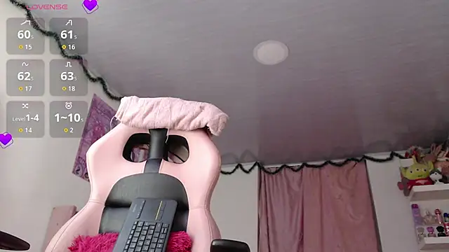 Snapshot of violett_brown9 chatting on 07-03-26, 06:53 violett brown9 online show from 07-03-26, 06:53