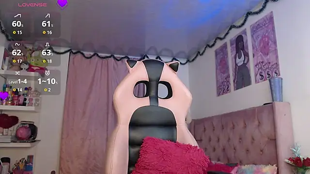 Snapshot of violett_brown9 chatting on 07-22-26, 07:10 violett brown9 online show from 07-22-26, 07:10