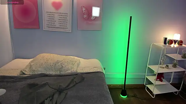 Snapshot of kyoto_Aoki chatting on 02-11-26, 07:36 kyoto Aoki online show from 02-11-26, 07:36