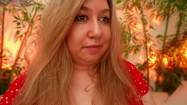 HappyLisa online show from 02-10-26, 06:29