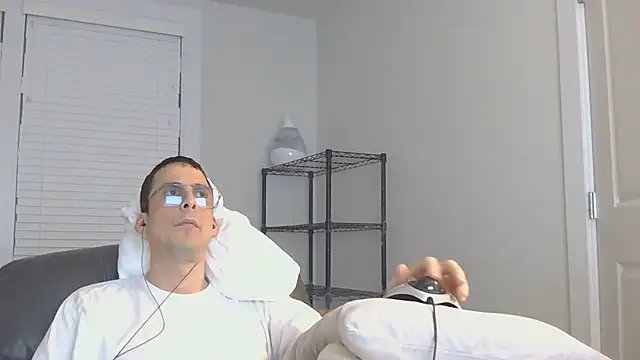 Snapshot of SissyJosh chatting on 05-29-26, 07:47 SissyJosh online show from 05-29-26, 07:47