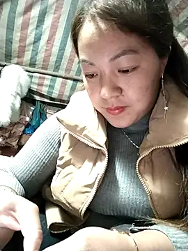 Snapshot of Lucky_cutee chatting on 01-06-26, 04:49 Lucky cutee online show from 01-06-26, 04:49