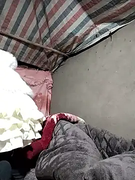 Snapshot of Lucky_cutee chatting on 01-08-26, 11:38 Lucky cutee online show from 01-08-26, 11:38