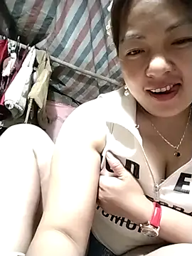 Lucky cutee online show from 02-17-26, 01:03