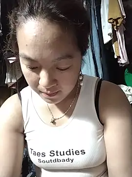 Lucky cutee online show from 05-21-26, 06:44