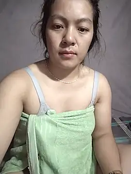 Snapshot of Lucky_cutee chatting on 07-08-26, 02:24 Lucky cutee online show from 07-08-26, 02:24