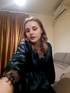 Molly Voss online show from 02-23-26, 05:57