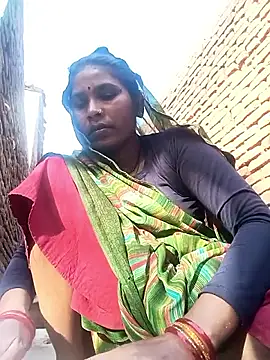 Snapshot of Rakhi_cut chatting on 05-23-26, 01:37 Rakhi cut online show from 05-23-26, 01:37
