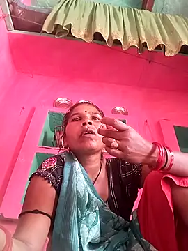 Snapshot of Rakhi_cut chatting on 05-12-26, 05:26 Rakhi cut online show from 05-12-26, 05:26