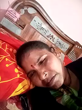 Snapshot of Rakhi_cut chatting on 05-09-26, 12:52 Rakhi cut online show from 05-09-26, 12:52