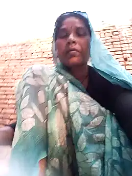 Snapshot of Rakhi_cut chatting on 05-18-26, 01:06 Rakhi cut online show from 05-18-26, 01:06