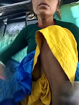 Snapshot of Madhu_cute chatting on 02-22-26, 03:53 Madhu cute online show from 02-22-26, 03:53