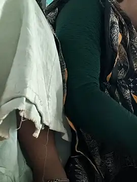 Snapshot of Madhu_cute chatting on 02-24-26, 04:35 Madhu cute online show from 02-24-26, 04:35