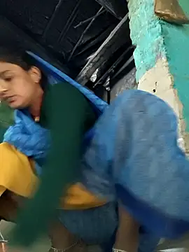 Snapshot of Madhu_cute chatting on 02-18-26, 02:20 Madhu cute online show from 02-18-26, 02:20