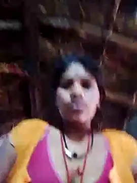 Snapshot of Rajni_hote chatting on 02-14-26, 06:24 Rajni hote online show from 02-14-26, 06:24