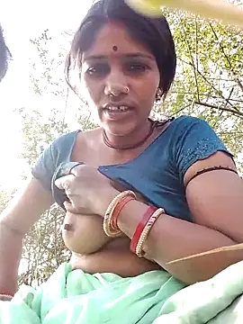 Snapshot of Rajni_hote chatting on 03-16-26, 02:30 Rajni hote online show from 03-16-26, 02:30