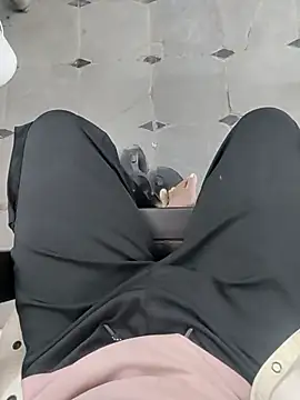 Snapshot of hydhunk26 chatting on 01-10-26, 01:56 hydhunk26 online show from 01-10-26, 01:56