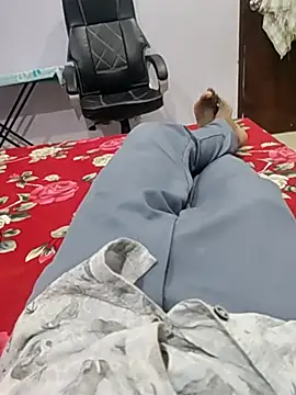 Snapshot of hydhunk26 chatting on 02-19-26, 06:21 hydhunk26 online show from 02-19-26, 06:21