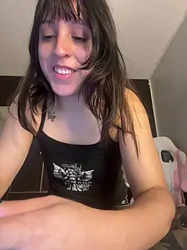 Snapshot of Sofii_unicorn chatting on 05-13-26, 12:17 Sofii unicorn online show from 05-13-26, 12:17