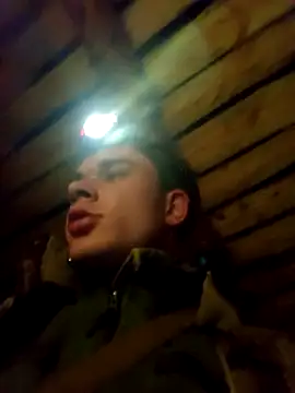 Snapshot of Nemon chatting on 12-21-25, 07:04 Nemon online show from 12-21-25, 07:04