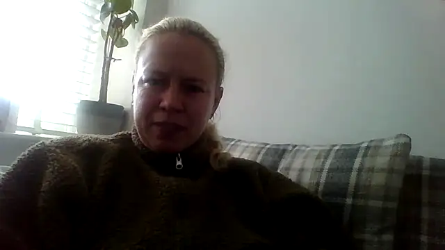 jennyblondeuk online show from 02-20-26, 03:03