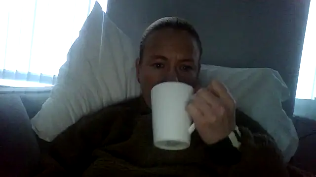 jennyblondeuk online show from 03-28-26, 05:25