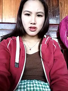 Snapshot of Money_moneylove chatting on 01-18-26, 05:44 Money moneylove online show from 01-18-26, 05:44