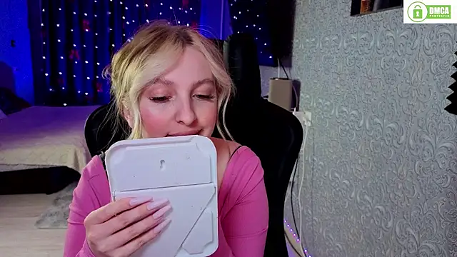 Snapshot of Eva_Vibe_ chatting on 02-06-26, 03:30 Eva Vibe online show from 02-06-26, 03:30