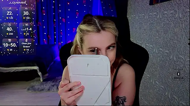 Snapshot of Eva_Vibe_ chatting on 02-21-26, 05:37 Eva Vibe online show from 02-21-26, 05:37