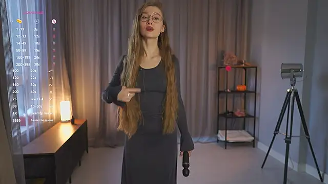 HollyOuk online show from 01-14-26, 04:49