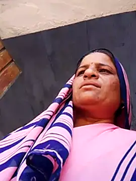 CUTE Ishpa online show from 02-10-26, 06:23