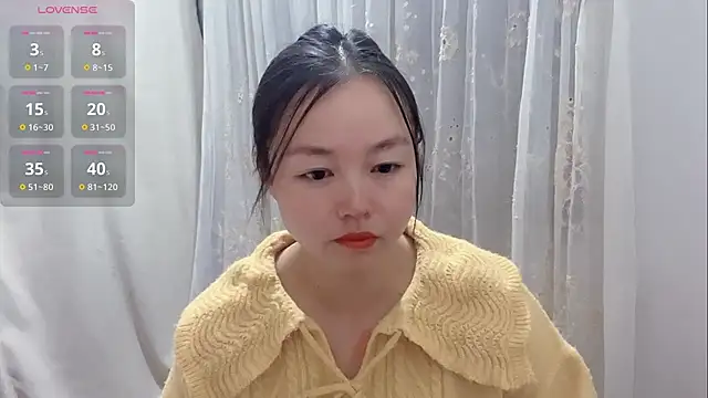 Snapshot of Yuer-77 chatting on 01-12-26, 11:39 Yuer-77 online show from 01-12-26, 11:39