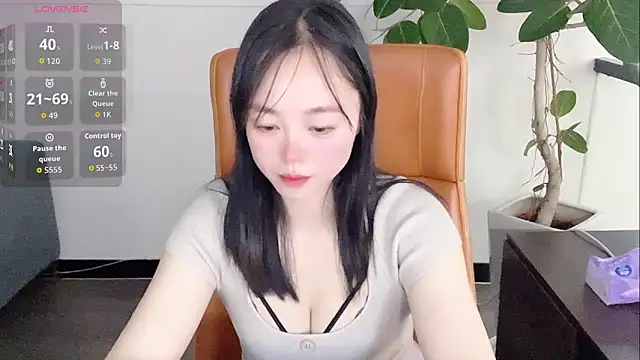 Yuer-77 online show from 02-11-26, 01:11