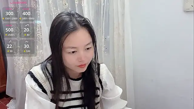 Snapshot of Yuer-77 chatting on 01-10-26, 12:00 Yuer-77 online show from 01-10-26, 12:00