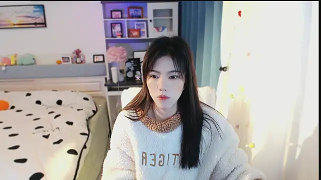 Snapshot of Coke-1996 chatting on 02-23-26, 06:03 Coke-1996 online show from 02-23-26, 06:03