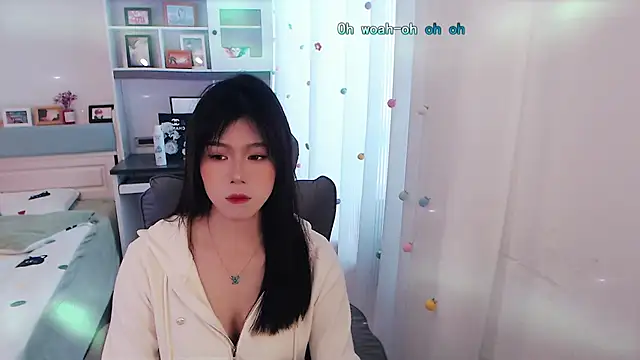 Snapshot of Coke-1996 chatting on 01-17-26, 06:17 Coke-1996 online show from 01-17-26, 06:17