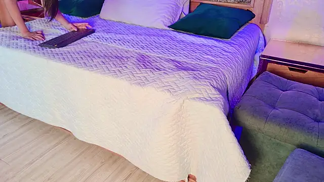 Snapshot of candy_sm chatting on 01-14-26, 11:36 candy sm online show from 01-14-26, 11:36