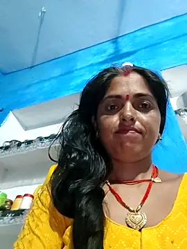 Snapshot of Mahima_rani34 chatting on 07-06-26, 10:56 Mahima rani34 online show from 07-06-26, 10:56