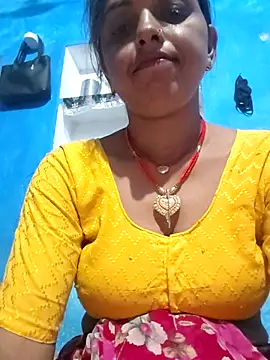 Snapshot of Mahima_rani34 chatting on 06-21-26, 11:32 Mahima rani34 online show from 06-21-26, 11:32