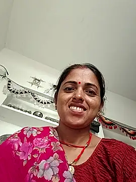 Snapshot of Mahima_rani34 chatting on 08-06-26, 01:33 Mahima rani34 online show from 08-06-26, 01:33