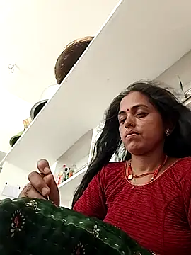 Snapshot of Mahima_rani34 chatting on 07-10-26, 10:04 Mahima rani34 online show from 07-10-26, 10:04